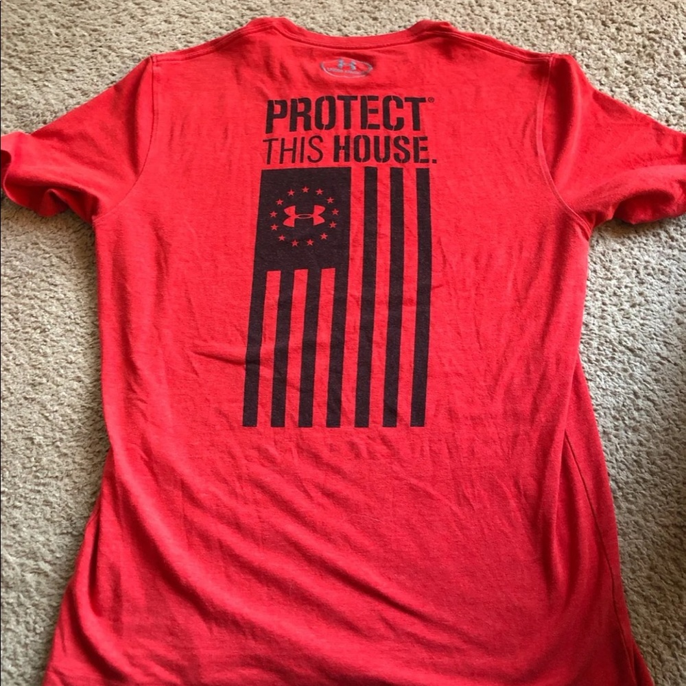 5/$10 under armour shirt